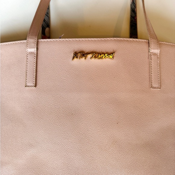 Betsey Johnson Blush Pink Tote Bag - Picture 3 of 12